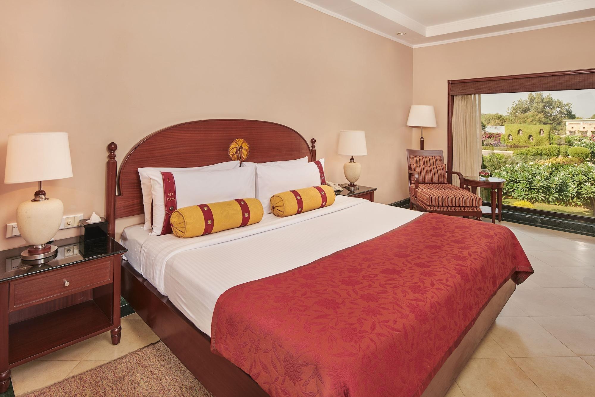 เดอะ ลาลิต เทมเพิล วิว ขชุราโห Hotel ภายนอก รูปภาพ