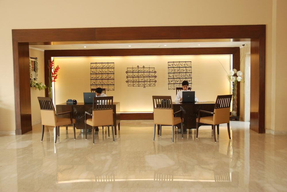 เดอะ ลาลิต เทมเพิล วิว ขชุราโห Hotel ภายนอก รูปภาพ