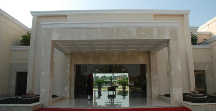 เดอะ ลาลิต เทมเพิล วิว ขชุราโห Hotel ภายนอก รูปภาพ