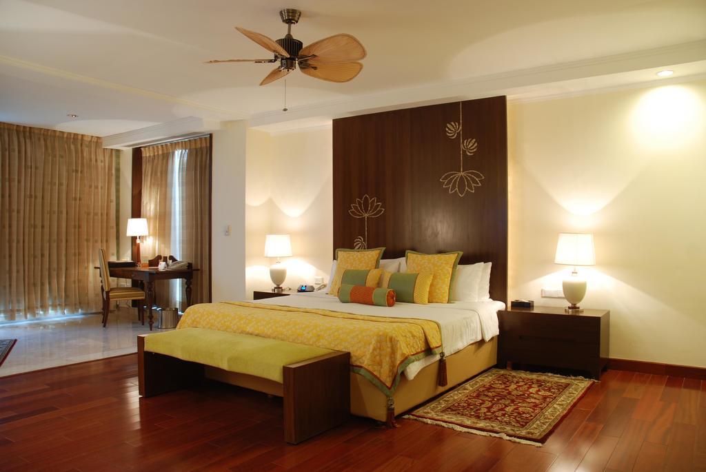 เดอะ ลาลิต เทมเพิล วิว ขชุราโห Hotel ภายนอก รูปภาพ