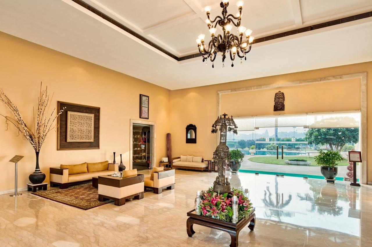 เดอะ ลาลิต เทมเพิล วิว ขชุราโห Hotel ภายนอก รูปภาพ